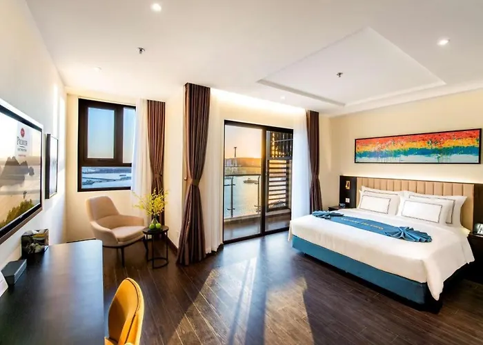 Western Premier Sapphire 5* Hạ Long